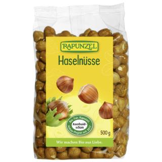 Haselnüsse