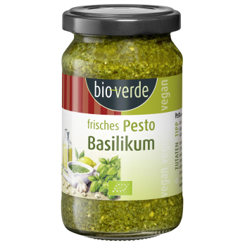 Frisches veganes Pesto Basilikum
